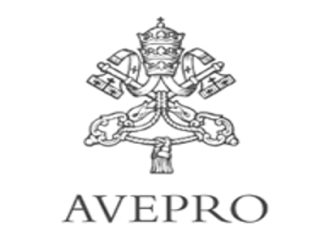 Il logo di AVEPRO (Agenzia della Santa Sede per la Valutazione e la Promozione della Qualità delle Università e Facoltà Ecclesiastiche) è costituito da un emblema vaticano in bianco e nero, raffigurante le chiavi incrociate di San Pietro sormontate da una tiara papale. Sotto l'emblema, la scritta "AVEPRO" è in caratteri maiuscoli con un font elegante e sobrio. Lo sfondo è bianco, conferendo al design un aspetto formale, istituzionale e autorevole.
