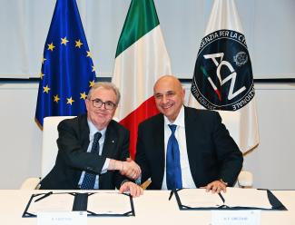 Foto sigla protocollo d'intesa tra ACN e ANVUR